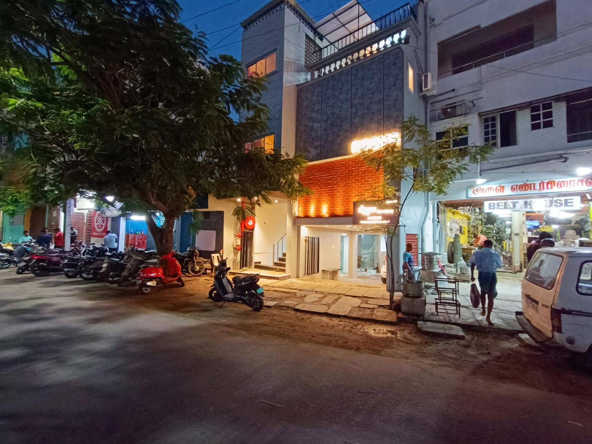 Arul Residency Hotel Puducherry Buitenkant foto
